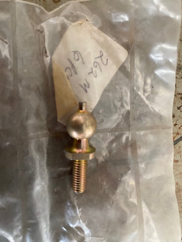 L'otellier Ball  262M  Large size with Spigot  6mm thread. 1 only in stock.